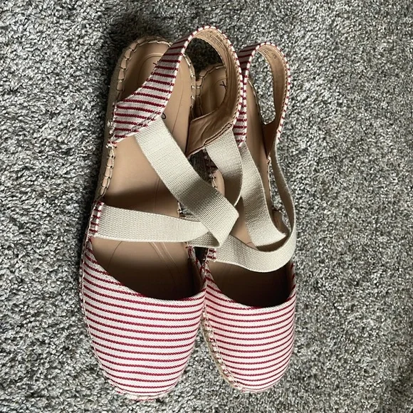 Abella Red & White True Comfort Shoes - Picture 10 of 12